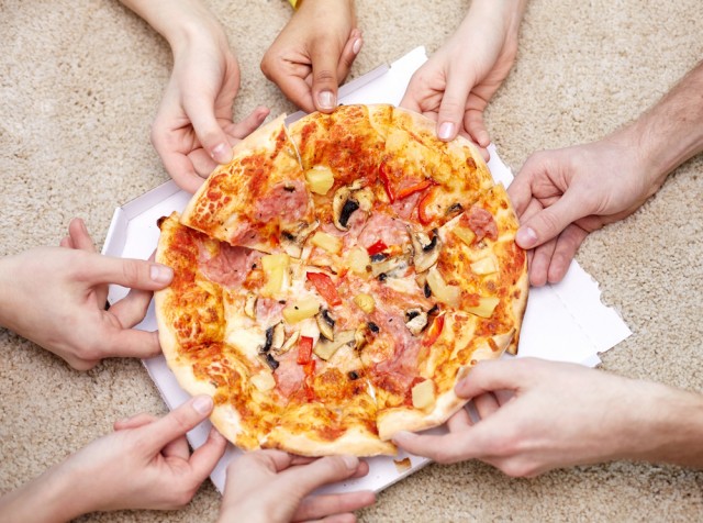 Sharing Pizza